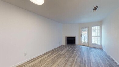 4717 Columbia Ave in Dallas, TX - Foto de edificio - Building Photo