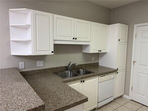 1306 Vinings Forest Ln in Smyrna, GA - Building Photo - Building Photo