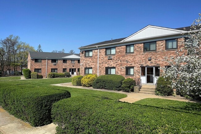 property at 407 E Main St