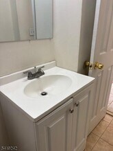 726 Garfield Ave in Jersey City, NJ - Building Photo - Building Photo