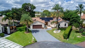 9881 SW 1st Ct in Plantation, FL - Building Photo