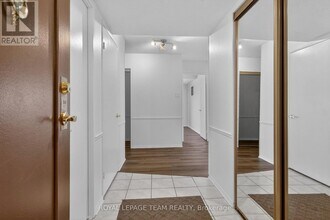 545 St. Laurent Blvd in Ottawa, ON - Building Photo - Building Photo