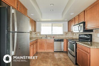 5725 W Yucca St in Glendale, AZ - Building Photo - Building Photo