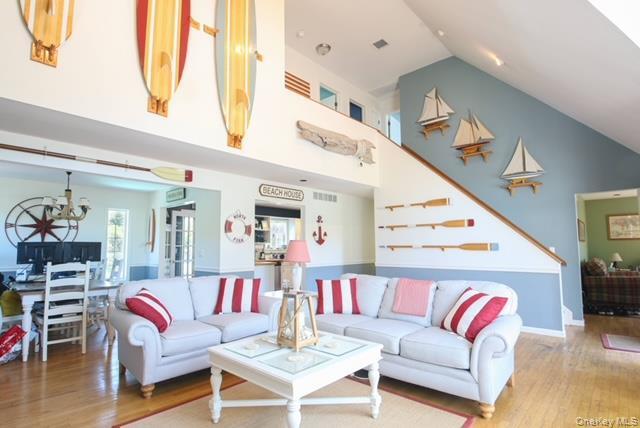 270 N Sea Dr in Southold, NY - Building Photo - Building Photo