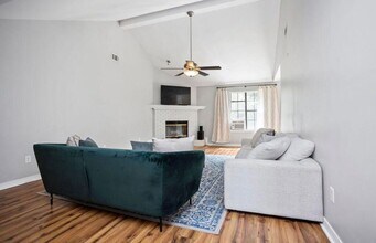 2240 Prytania Cir in Navarre, FL - Building Photo - Building Photo