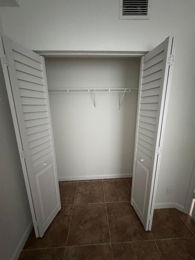 1161 Golden Lakes Blvd in Royal Palm Beach, FL - Building Photo - Building Photo