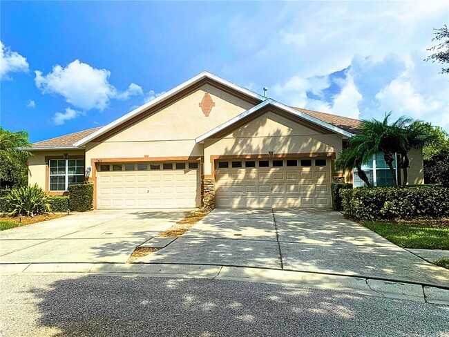 7404 Surrey Wood Ln in Apollo Beach, FL - Building Photo - Building Photo