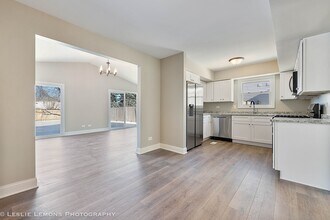 2970 Middlebury Ct W in Aurora, IL - Building Photo - Building Photo