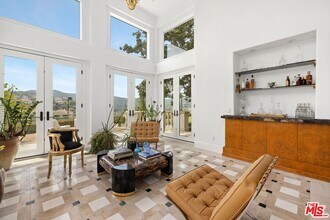 4001 Clarinda Dr in Los Angeles, CA - Building Photo - Building Photo