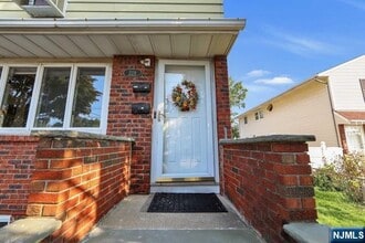 228 Maywood Ave in Maywood, NJ - Building Photo - Building Photo