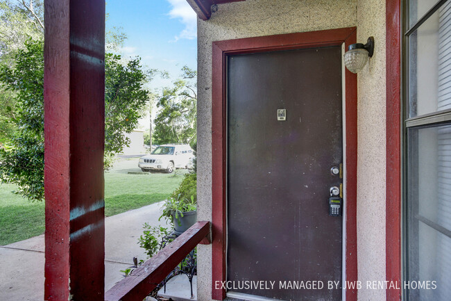 472 Bentwood Ln-Unit -A in Orange Park, FL - Building Photo - Building Photo