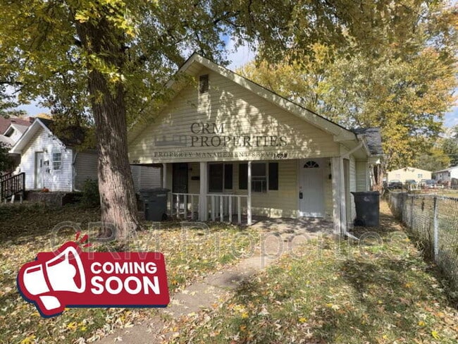 property at 1528 E Gimber St