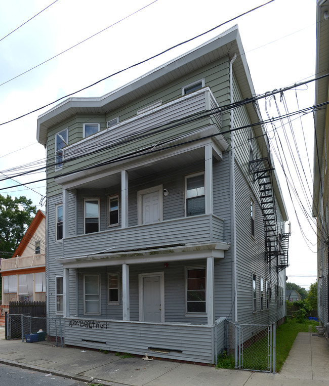 10-12 Monticello St in Providence, RI - Building Photo - Building Photo