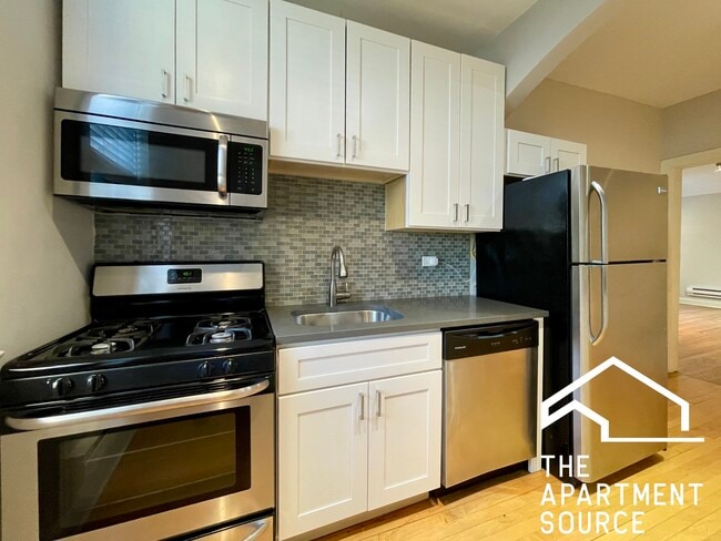 property at 2321 N Rockwell St