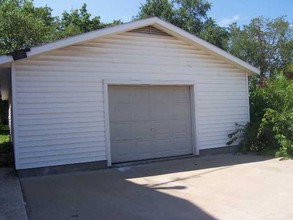 Coach House Apartments in Warsaw, MO - Building Photo - Building Photo