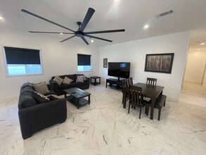 1704 Duncan Way in Corona, CA - Building Photo - Building Photo