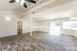 274 Meadow Path Dr in San Antonio, TX - Building Photo - Building Photo