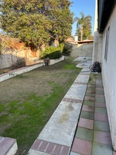 9110 Sonoma Way in Bakersfield, CA - Foto de edificio - Building Photo