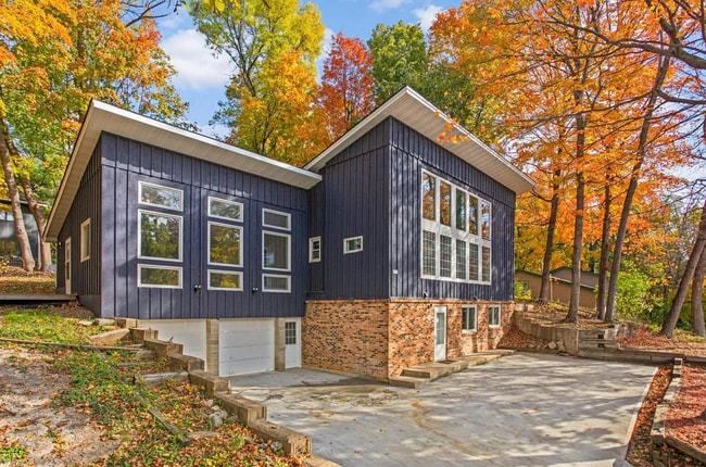 property at 4442 Dorchester Rd