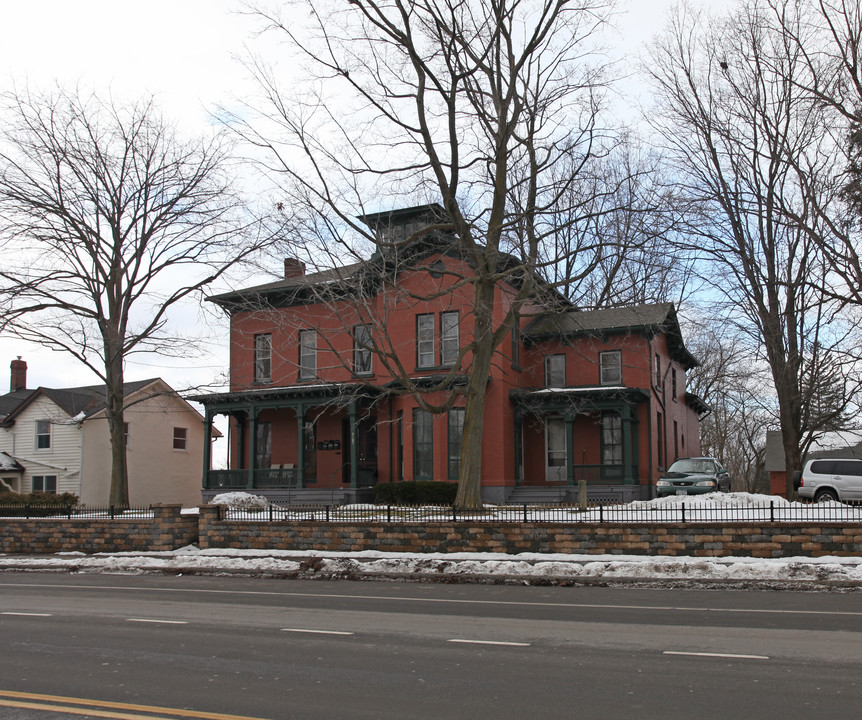 Fourplex in Penfield, NY - Building Photo