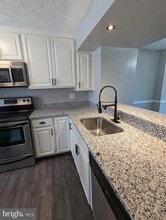 1680 Thenia Pl in Woodbridge, VA - Building Photo - Building Photo