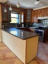 1900 Diana Dr, Unit 3C in Hallandale Beach, FL - Foto de edificio - Building Photo