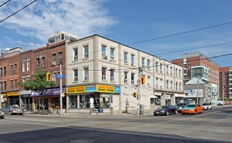 114 Queen St E in Toronto, ON - Building Photo