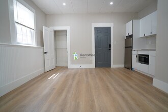 142 Dorchester St in Boston, MA - Building Photo - Building Photo