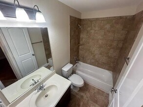 3005 Flowering Springs Dr in Forney, TX - Building Photo - Building Photo