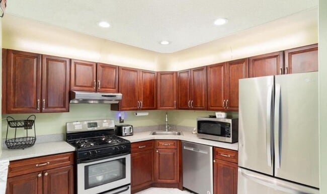 property at 3 Rickard Ct