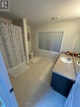 30 Iguana Trail in Brampton, ON - Building Photo - Building Photo