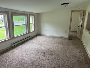 9094 Willow Grove Terrace in Canastota, NY - Building Photo - Building Photo