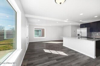 2704 N Miami Ct in Spokane, WA - Building Photo - Building Photo