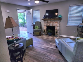 400 Oaklawn St in Hot Springs, AR - Building Photo - Building Photo