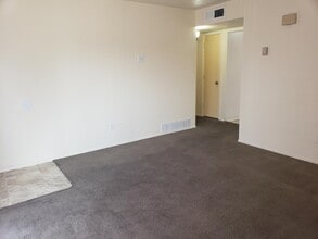 11005 Towner Ave NE in Albuquerque, NM - Building Photo - Building Photo