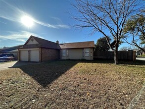 10109 Stoney Bridge Rd in Fort Worth, TX - Building Photo - Building Photo