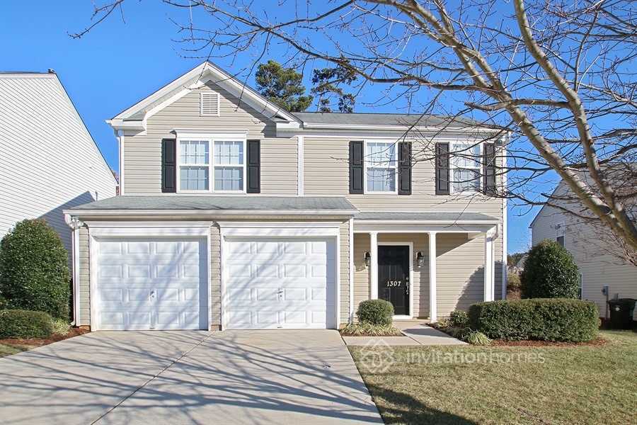 1307 Caselton Ct in Charlotte, NC - Building Photo