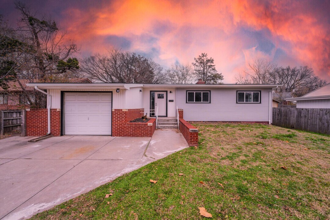 1520 N Yale Blvd in Wichita, KS - Building Photo