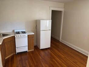 107 Summer St in Malden, MA - Foto de edificio - Building Photo