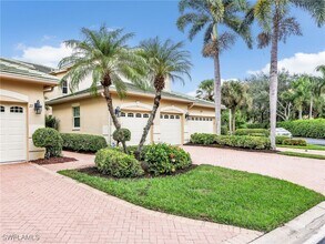 600 Vintage Reserve Ln in Naples, FL - Building Photo - Building Photo