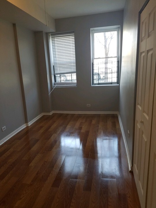 4221 W Jackson Blvd-Unit -Garden in Chicago, IL - Building Photo