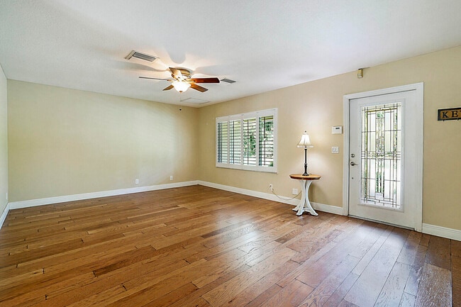 12812 Raymond Dr in Loxahatchee Groves, FL - Building Photo - Building Photo