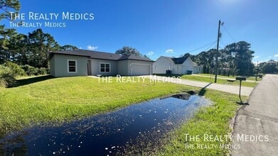 1063 Pappas Rd SE in Palm Bay, FL - Building Photo - Building Photo