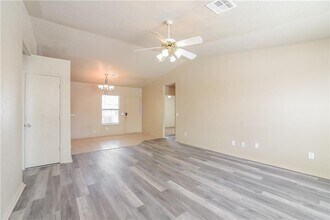 15400 Lilly Garden Ln in Oklahoma City, OK - Building Photo - Building Photo