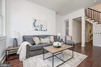 23 N Patterson Park Ave in Baltimore, MD - Building Photo - Building Photo