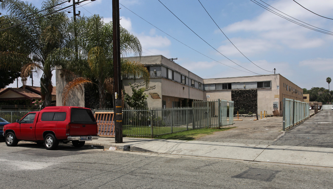 3727 Gibson Rd in El Monte, CA - Building Photo