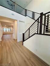 520 La Vis Acrs Ln in Las Vegas, NV - Building Photo - Building Photo