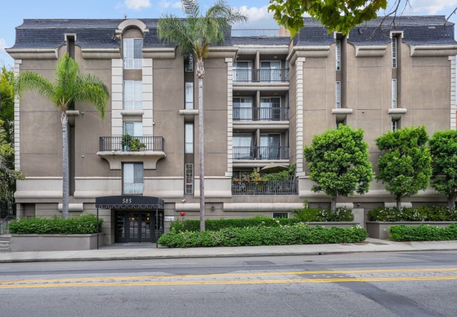 585 N Rossmore Ave in Los Angeles, CA - Building Photo - Building Photo