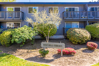 West Hills Terrace Apartments in Portland, OR - Building Photo - Building Photo