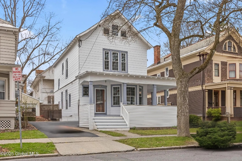 559 Myrtle Ave in Albany, NY - Foto de edificio